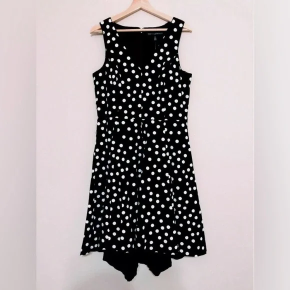 🖤🤍 White House Black Market Cotton Sateen Polka Dot Dress 🤍🖤 - Picture 2 of 5